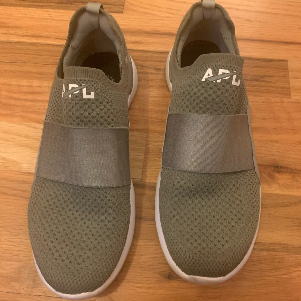 EUC APL bliss slip ons